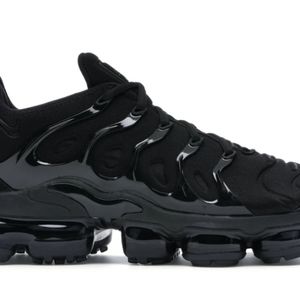 Women's Triple Black Vapormax Plus